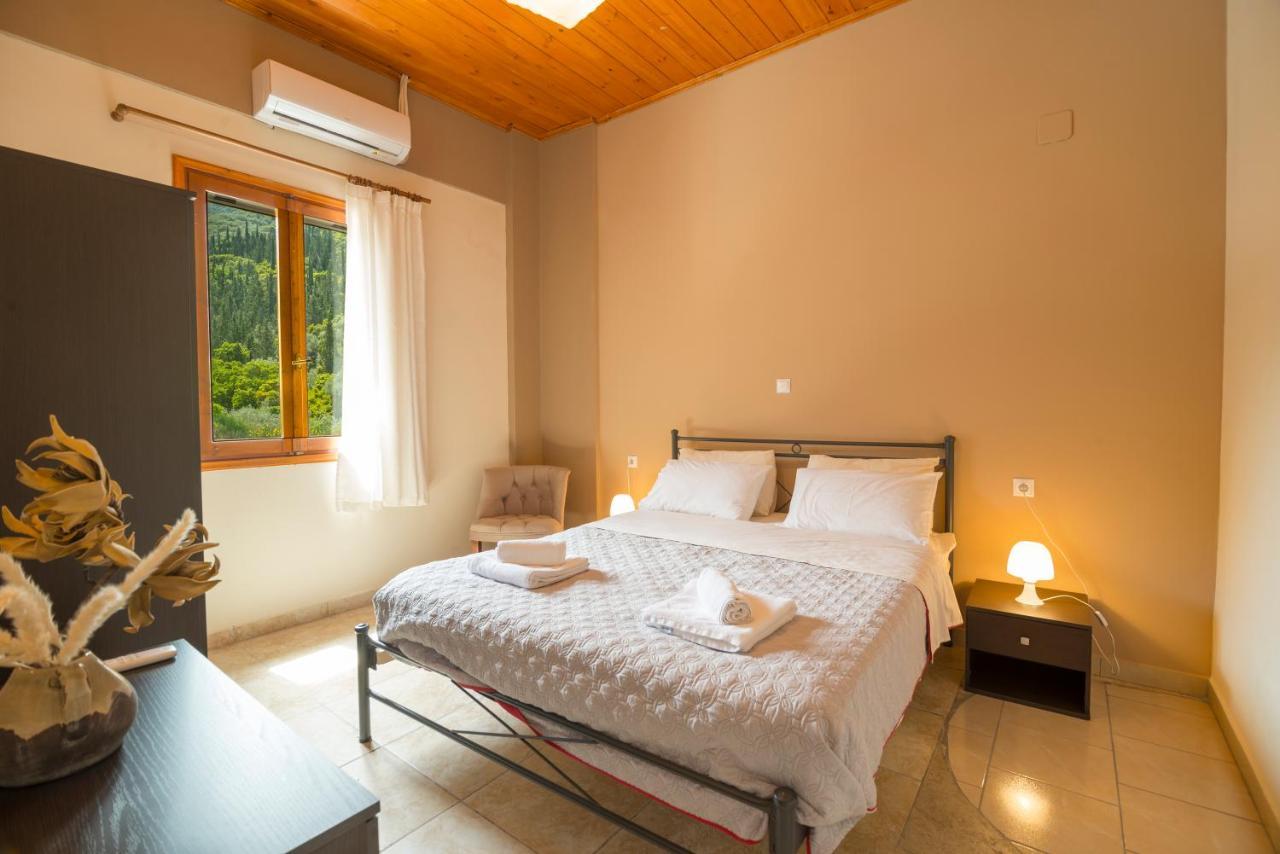 Ntamari Apartments Ithaka Exteriér fotografie